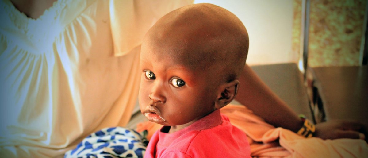 niño africano niño africano